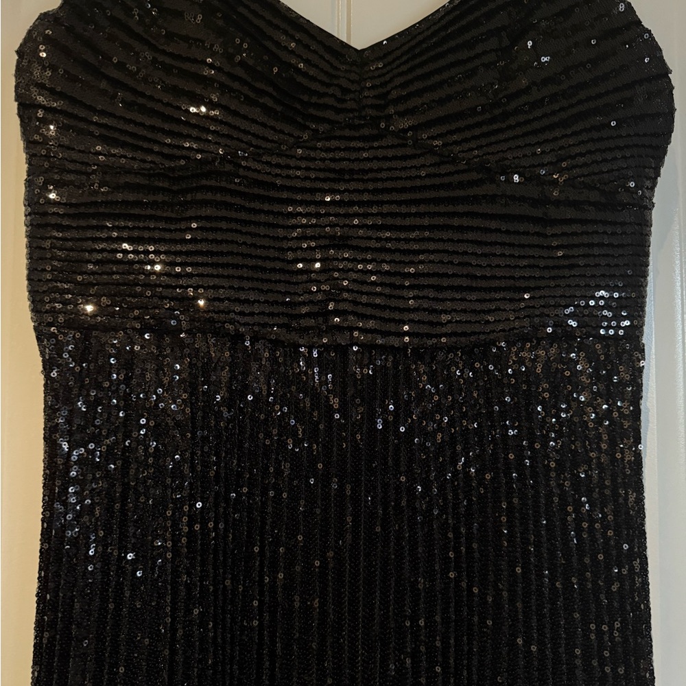 Club Monaco Black Sequin Pleated Maxi Dress ✨ size 8 - Picture 4 of 9